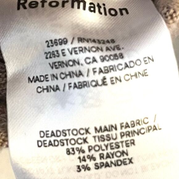 Reformation Shayne Long Sleeve Cropped Ribbed Top in Buff Beige NWT Size Medium - Picture 8 of 11